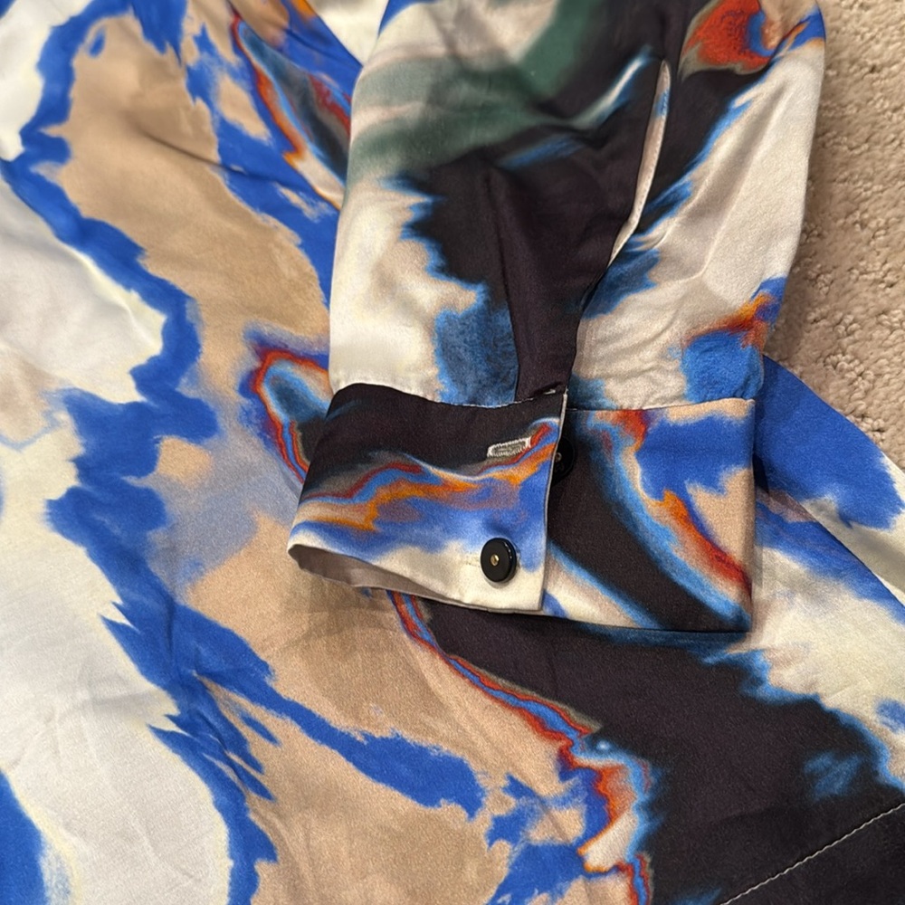 Silk Abstract Pattern Blouse - Picture 3 of 6